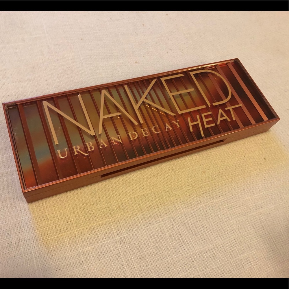 New Urban Decay Naked Heat Eyeshadow Pallet